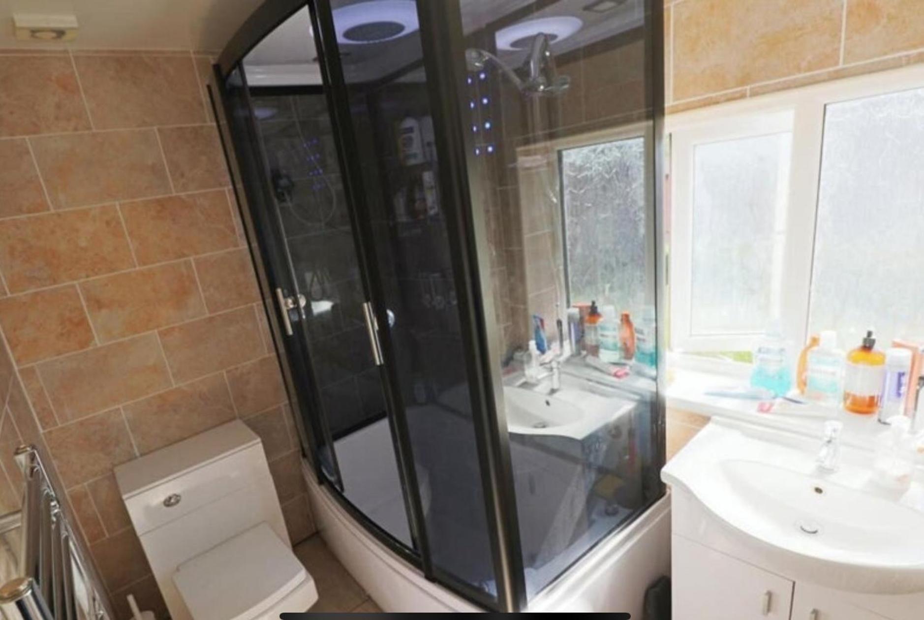 Homestay Park - 2 Minutes Walk To Hospital *