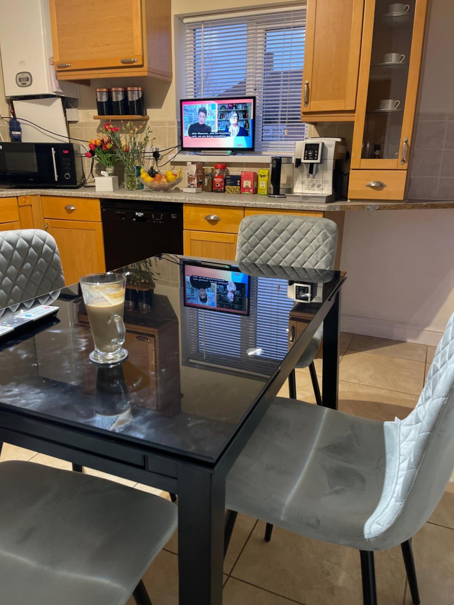 Homestay Park - 2 Minutes Walk To Hospital Stoke-on-Trent